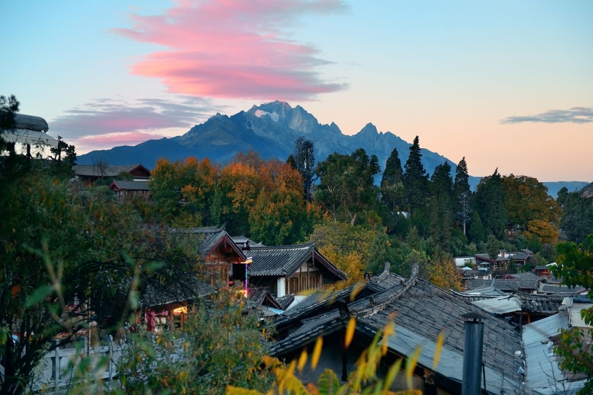 麗江大研古城全景