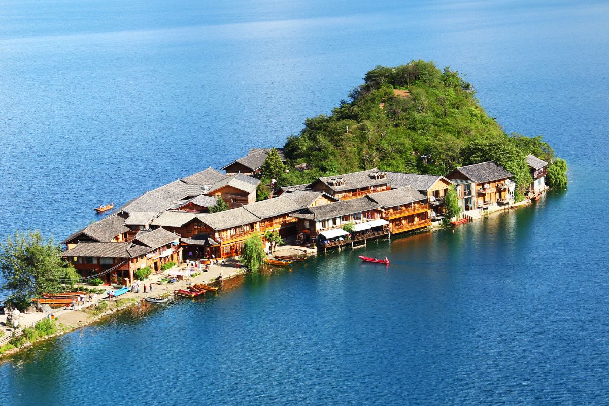 瀘沽湖里格半島
