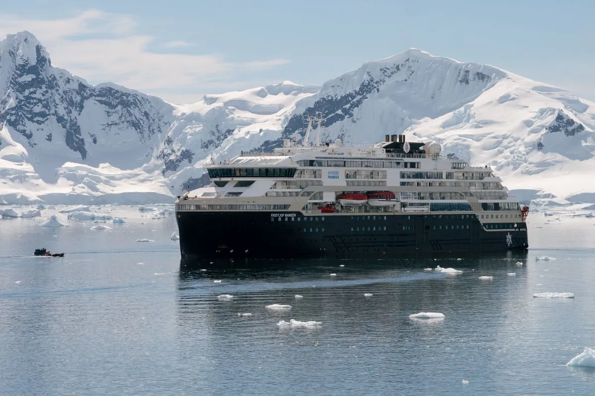 Antarctica Fly Cruise 2